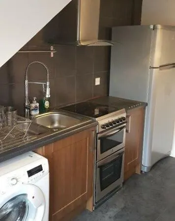 Beautiful King Room In Leith Walk-3