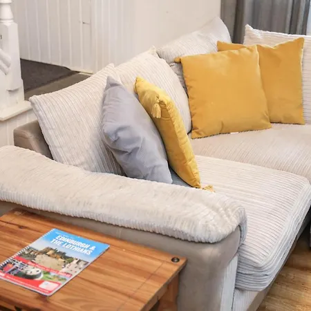 Beautiful Rooms In Edinburgh Cottage Guest House - Free Parking-2