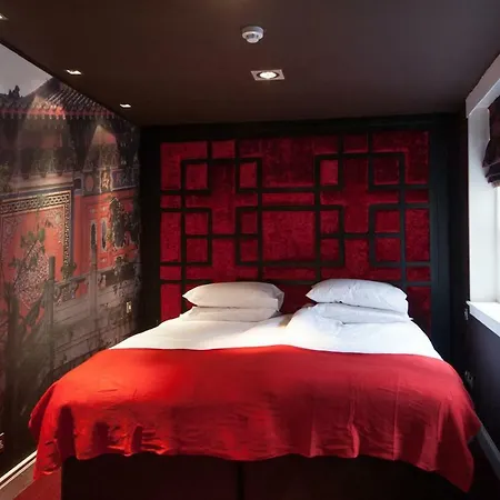 City Retreat Edinburgh Aparthotels-3